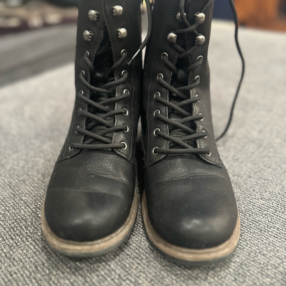 Black Lace-Up Boots